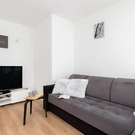 Szeroka Old Town By Renters * Gdansk