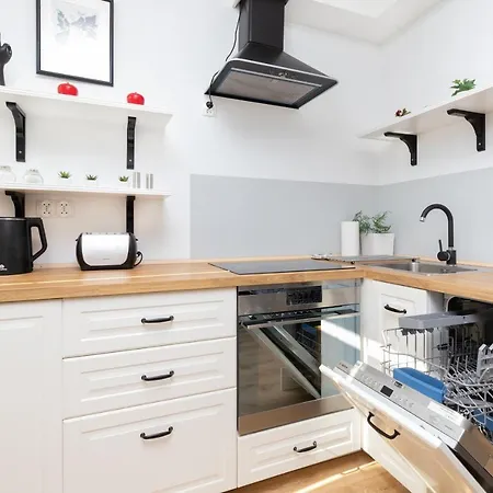 Apartment Szeroka Old Town By Renters