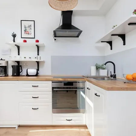 Apartment Szeroka Old Town By Renters *